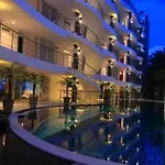Seaview Condo Overlooking Karon Beach Spa3