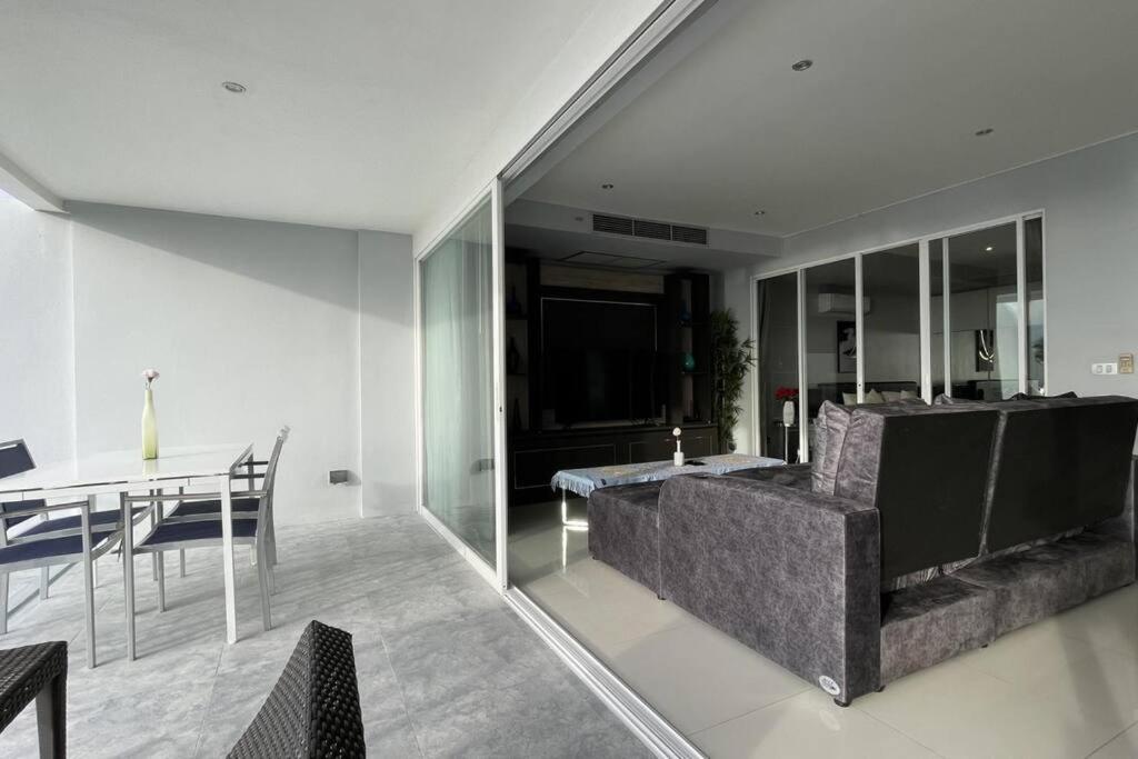 Seaview Overlooking Karon Beach Spa3